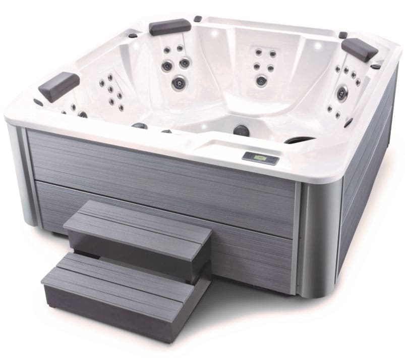 HotSpot Whirlpool mit moderner FiberCor-Isolierung und kompakter Einstiegstreppe – HotSpring